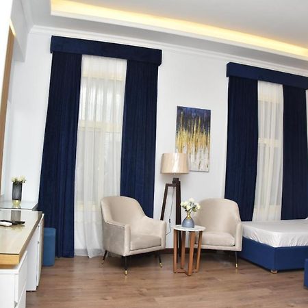 Ultra Loaloa Nile Maadi Hotel Kairo Exteriör bild