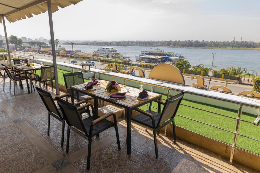 Ultra Loaloa Nile Maadi Hotel Kairo Exteriör bild