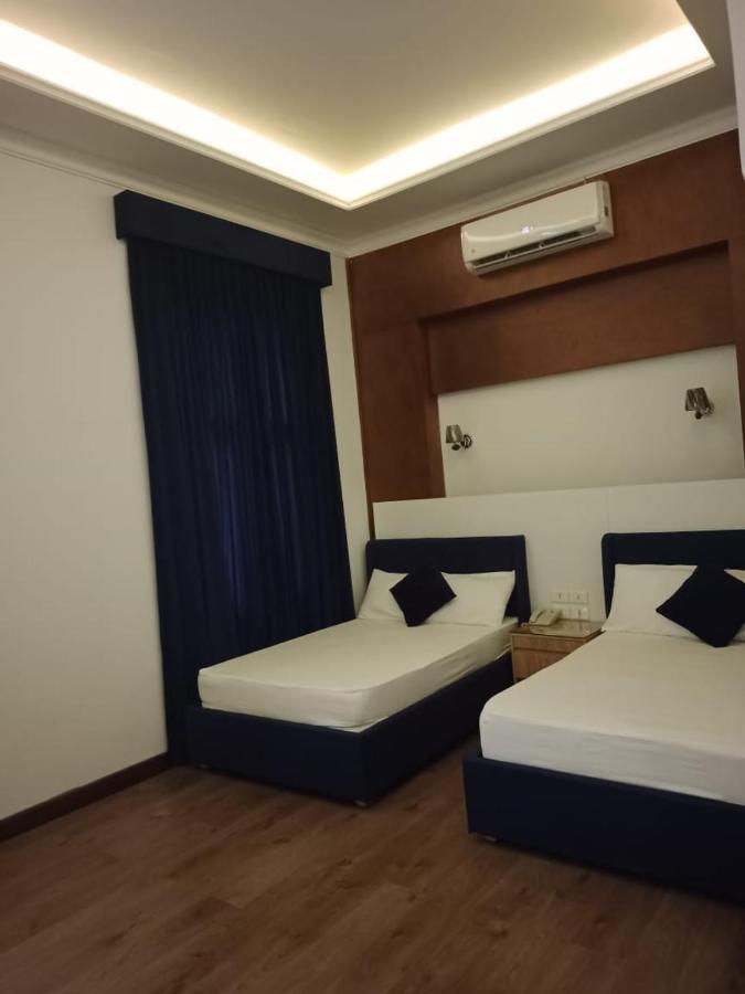 Ultra Loaloa Nile Maadi Hotel Kairo Exteriör bild