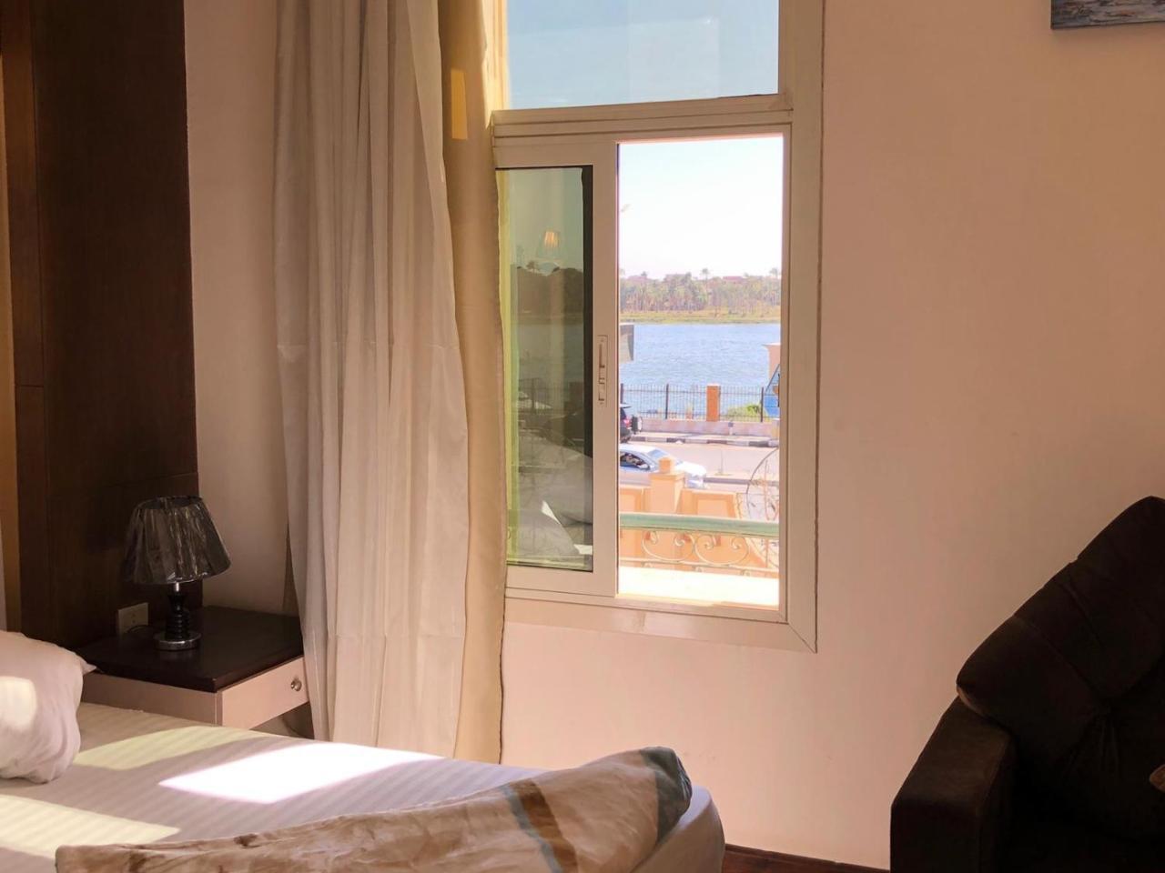 Ultra Loaloa Nile Maadi Hotel Kairo Exteriör bild